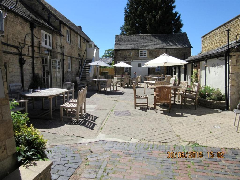 The Bell Inn Moreton-in-Marsh Экстерьер фото