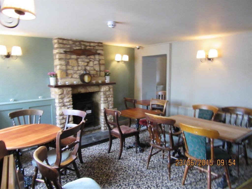 The Bell Inn Moreton-in-Marsh Экстерьер фото